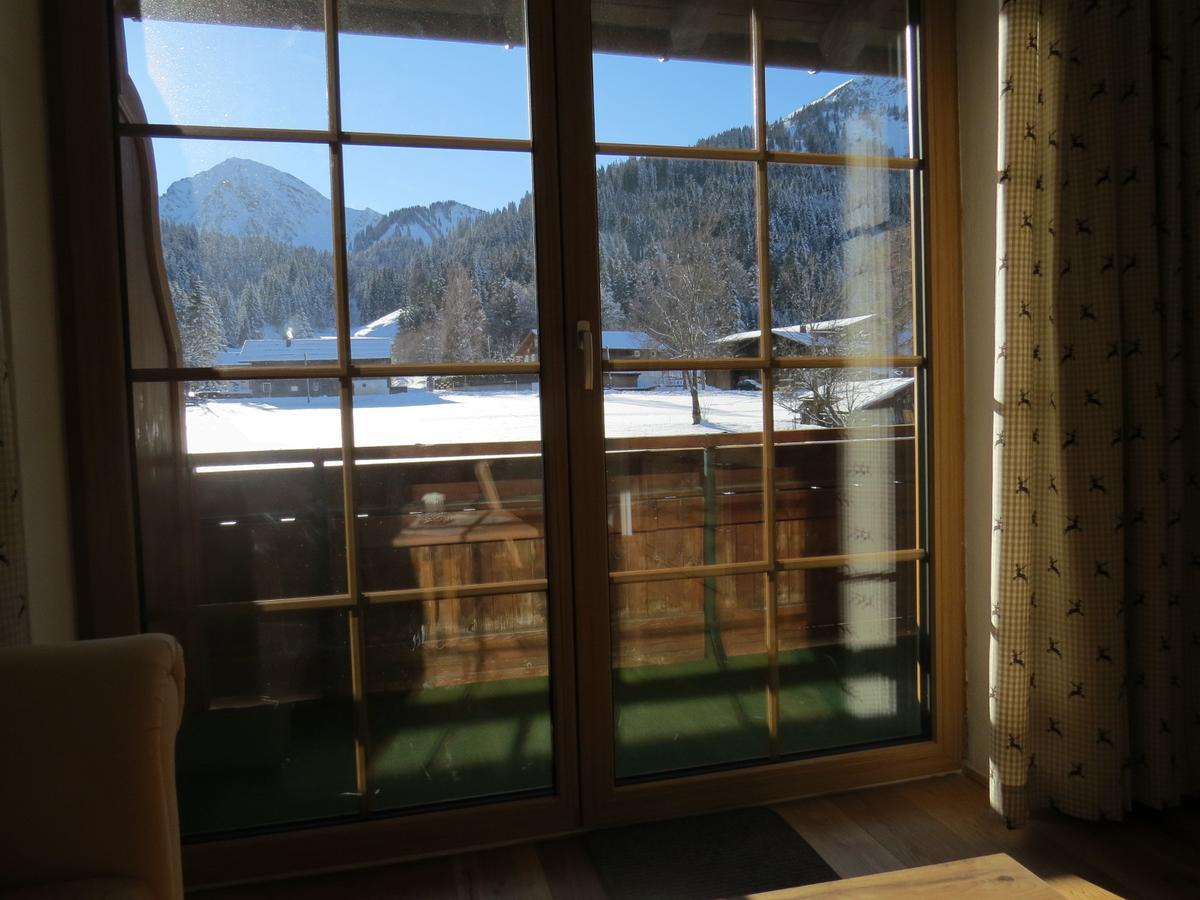 Haus Baumgartner Apartament Schattwald